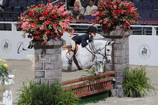 WIHS3-10-31-10-Cl103-SmPnyHtr-9157-HillcrestsLorelei-CharlotteCurrey-DDeRosaPhoto.jpg