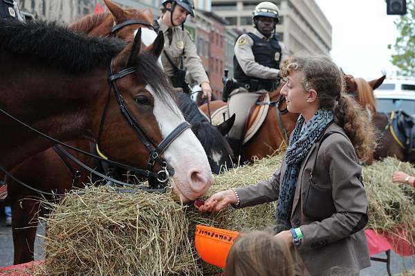 WIHS2-10-27-10-BreakfastMtdPolice-0503-DDeRosaPhoto.jpg
