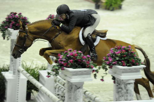 WIHS1-10-26-10-Cl22-1stYrGrHtr-8004-Ledger-LouiseSerio-DDeRosaPhoto.jpg