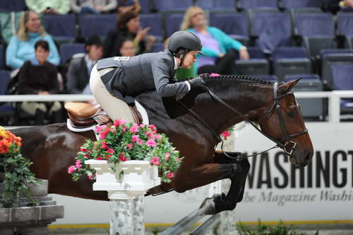 WIHS1-10-26-10-Cl32-2ndYrGrHtr-8291-DoTell-LouiseSerio-DDeRosaPhoto.jpg