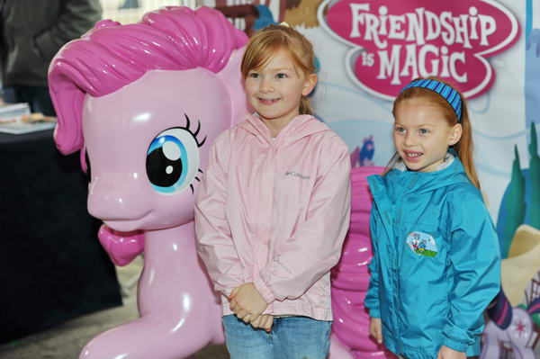 KIDS_DAY-WIHS2-10-30-10-7301-DDeRosaPhoto.jpg