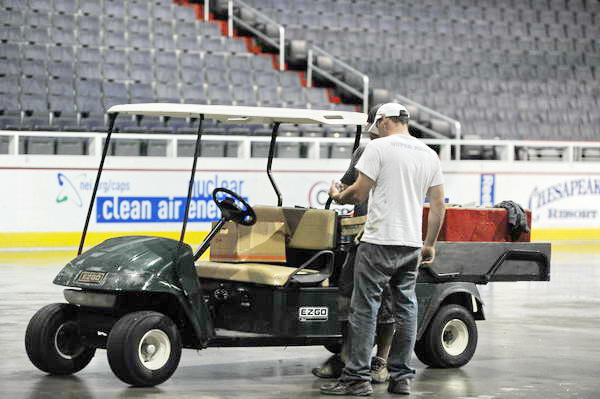 WIHS-10-24-10-Setup-0140-DDeRosaPhoto.jpg