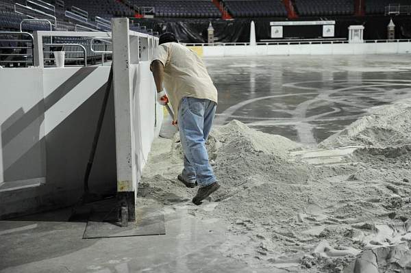 WIHS-10-24-10-Setup-0306-DDeRosaPhoto.jpg