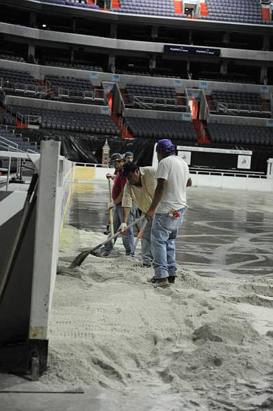 WIHS-10-24-10-Setup-0319-DDeRosaPhoto.jpg