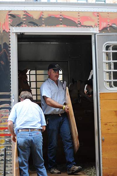 WIHS-10-25-10-Setup-0415-DDeRosaPhoto.jpg