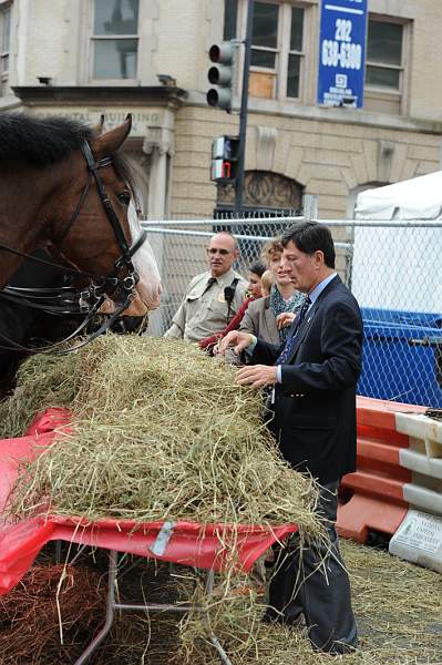 WIHS2-10-27-10-BreakfastMtdPolice-0563-DDeRosaPhoto.jpg