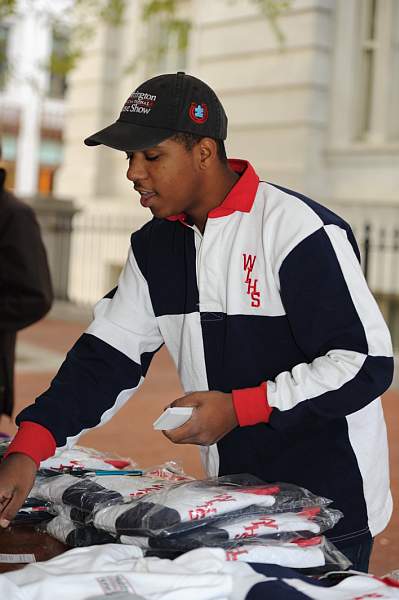 WIHS2-10-30-10-7307-KidsDay-DDeRosaPhoto.jpg