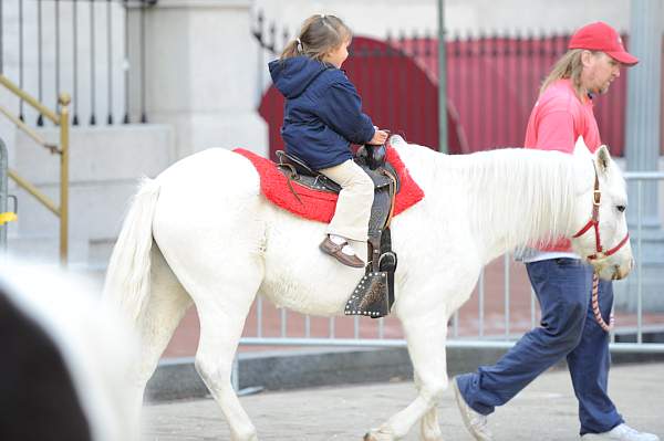 WIHS2-10-30-10-7330-KidsDay-DDeRosaPhoto.jpg