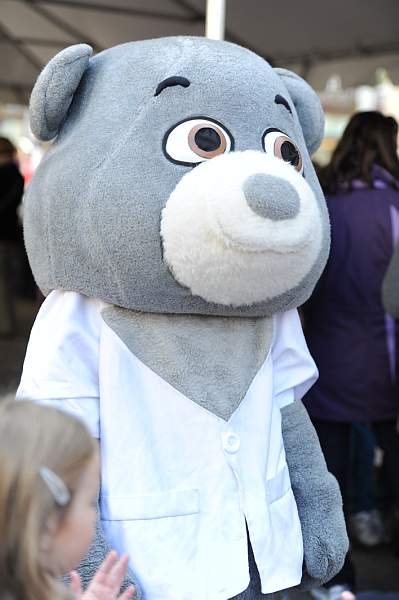 WIHS2-10-30-10-7337-KidsDay-DDeRosaPhoto.jpg