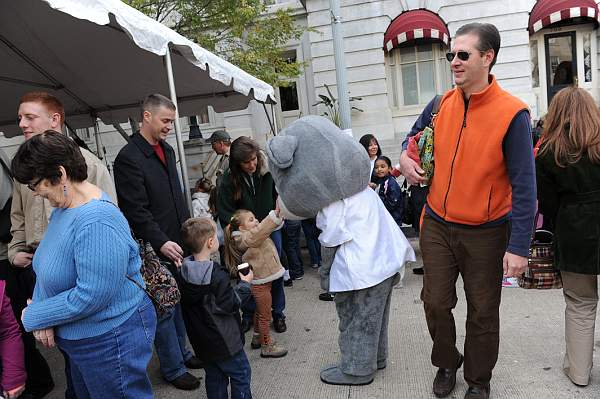 WIHS3-10-30-10-DSC_8180-KidsDay-DDeRosaPhoto.jpg