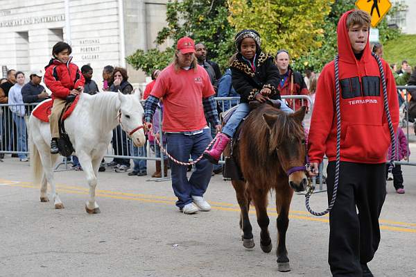 WIHS3-10-30-10-DSC_8188-KidsDay-DDeRosaPhoto.jpg