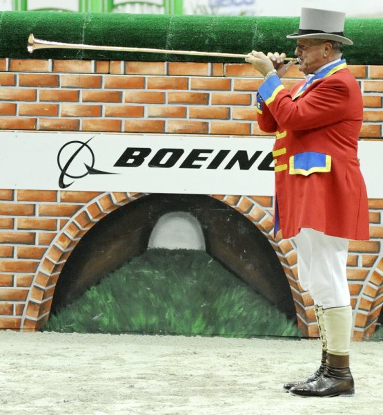 Boeing-WIHS2-10-29-10-6619-DDeRosaPhoto-crop.jpg