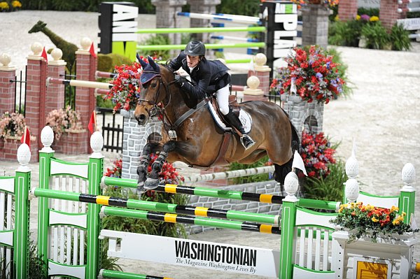 Washingtonian-WIHS2-10-30-10-8721-DDeRosaPhoto.jpg