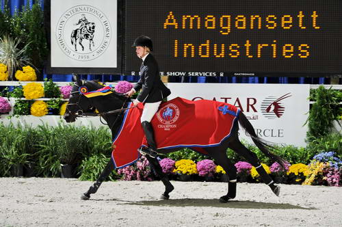 WIHS2-10-27-10-Cl189-WIHSAdCh-2083-KickTheClouds-RebeccaSmith-DDeRosaPhoto.jpg