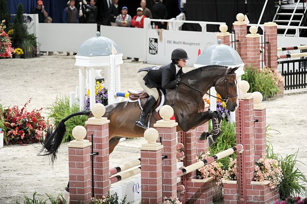 WIHS2-10-30-10-Cl182-WIHSEqJpr-8163-CassandraKahle-Vindoctro-DDeRosaPhoto.jpg