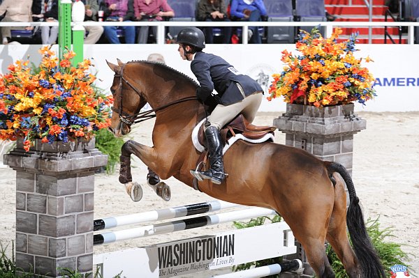 WIHS2-10-30-10-Cl182-WIHSEqJpr-8302-ShawnCasady-CaliceDeFuyssieuz-DDeRosaPhoto.jpg