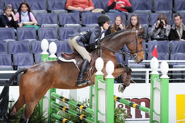 WIHS2-10-30-10-Cl182-WIHSEqJpr-8310-MegOMara-WakingDream-DDeRosaPhoto.jpg