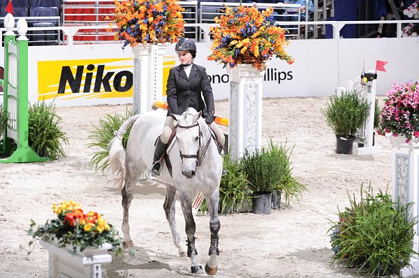 WIHS2-10-30-10-Cl182-WIHSEqJpr-8324-HasbrouckDonovan-Wagner-DDeRosaPhoto.jpg