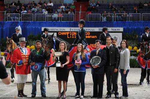 WIHS2-10-30-10-Cl182-WIHSEqFinals-8491-LillieKeenan-Uno-DDeRosaPhoto.jpg
