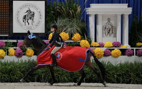 WIHS2-10-30-10-Cl182-WIHSEqFinals-8506-LillieKeenan-Uno-DDeRosaPhoto.jpg