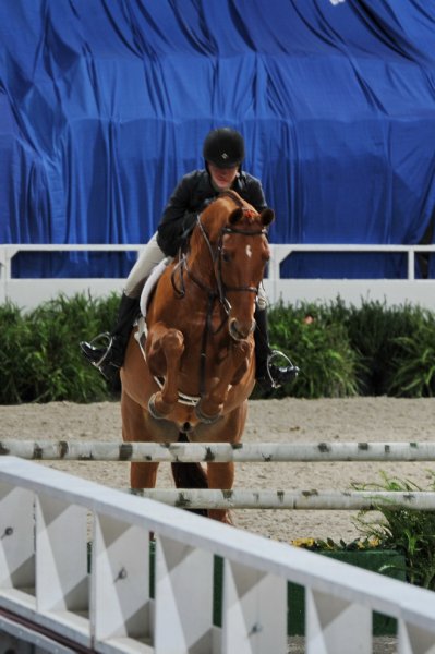 WIHS3-10-31-10-Cl191-RegHtrFinalsHrs-0362-Winterfield-SummerSeeley-DDeRosaPhoto.jpg