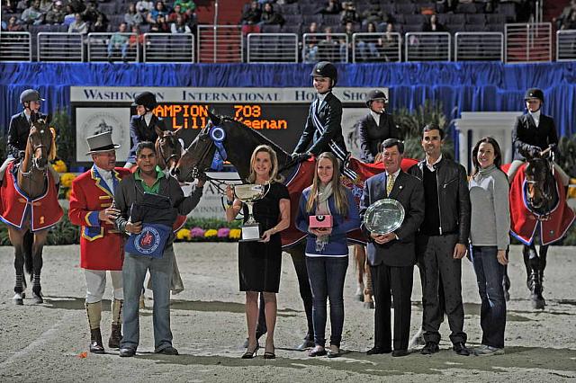 LillieKeenan-WIHS2-10-30-10-Cl182-WIHSEqFinals-8490-Uno-DDeRosaPhoto.JPG