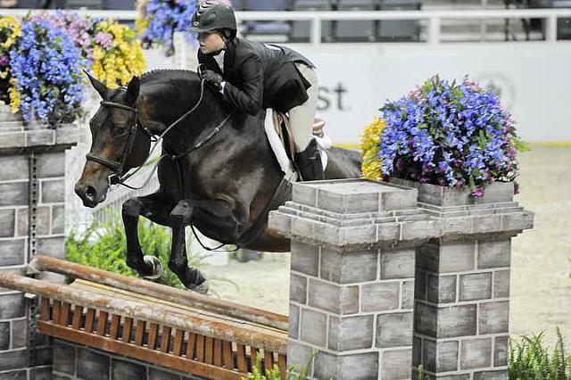 Hunters-WIHS-10-22-09-DSC_5395-Rejoice-TaylorShearin-LgJrHtr16-17-DDeRosaPhoto.JPG