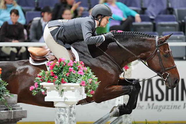 Hunters-WIHS1-10-26-10-Cl32-2ndYrGrHtr-8291-DoTell-LouiseSerio-DDeRosaPhoto.JPG