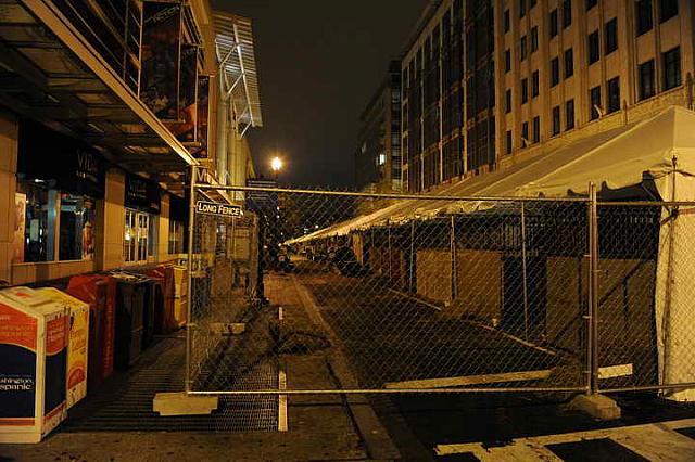 Outside-WIHS2-10-28-10-2280-DDeRosaPhoto.JPG