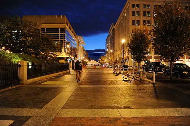 Outside-WIHS2-10-29-10-5117-DDeRosaPhoto.JPG