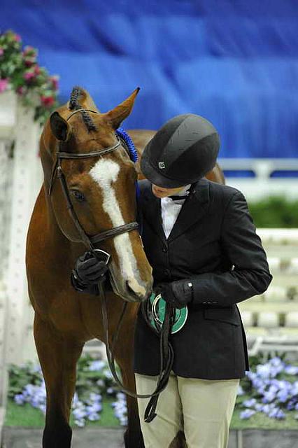 Presentations-WIHS1-10-26-10-Cl22-1stYrGrHtr-8196-Taken-KelleyFarmer-DDeRosaPhoto.JPG