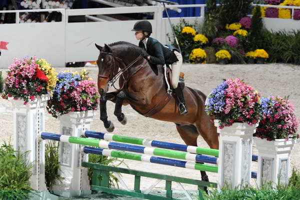 LillieKeenan-WIHS2-10-30-10-Cl182-WIHSEqJpr-8348-Uno-DDeRosaPhoto.JPG