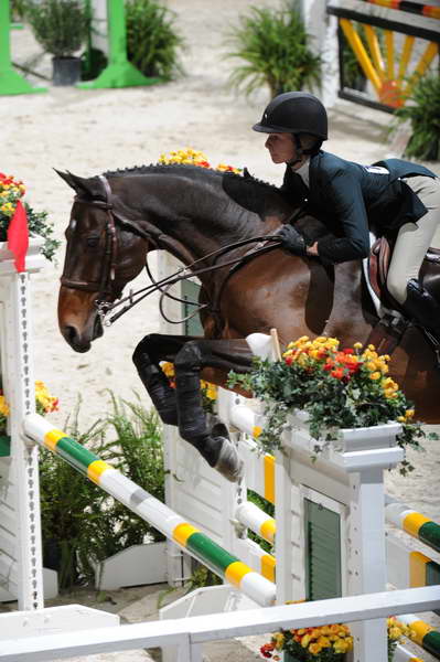 LillieKeenan-WIHS2-10-30-10-Cl182-WIHSEqJpr-8353-Uno-DDeRosaPhoto.JPG