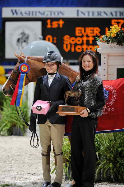 WIHS3-10-31-10-9780-DDeRosaPhoto.JPG