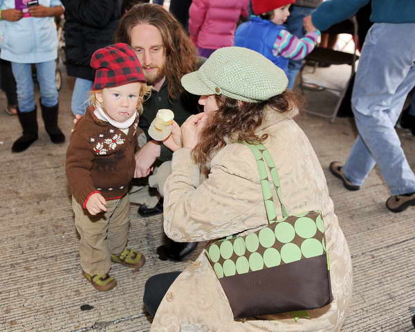 KidsDay-WIHS3-10-30-10-DSC_8252-KidsDay-DDeRosaPhoto.JPG