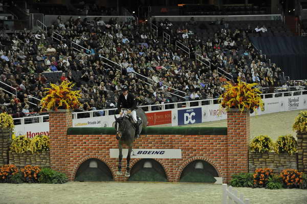 Unique-NickSkelton-WIHS4-10-28-11-Puissance-8535-DDeRosaPhoto.JPG