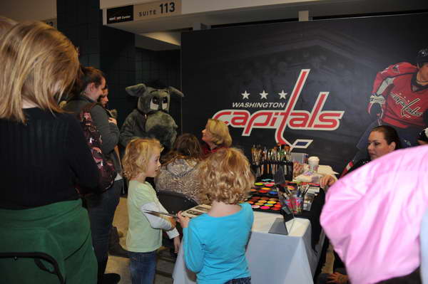 WIHS5-10-29-11-KidsDay-4853-DDeRosaPhoto.JPG