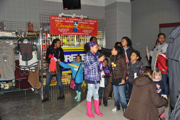 WIHS5-10-29-11-KidsDay-4973-DDeRosaPhoto.JPG