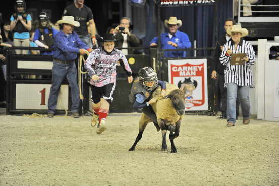 WIHS3-10-27-11-MuttonBusting-2622-DDeRosaPhoto.JPG