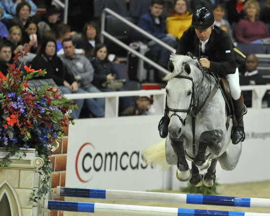 Comcast-WIHS5-10-29-11-PresCup-1739-Carlo273-NickSkelton-DDeRosaPhoto.JPG