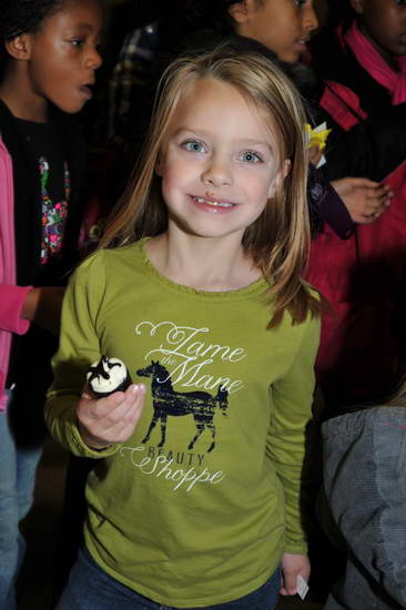 WIHS5-10-29-11-KidsDay-4979-DDeRosaPhoto.JPG
