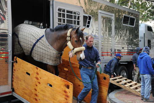 Unloading-WIHS1-10-24-11-6098-DDeRosaPhoto