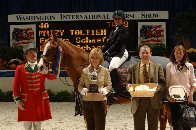 15-WIHS-ErickaSchaefer-MaizyToltien-10-26-06-AdultJpr-_DDPhoto.JPG