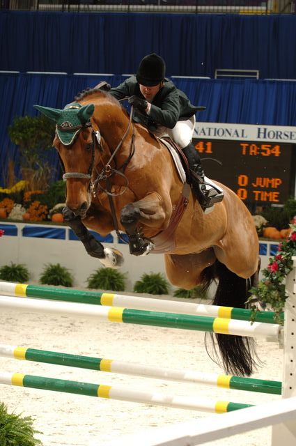 081-WIHS-DanielleTorano-Capitano-10-27-05-Class210-DDPhoto.JPG