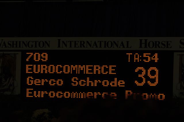 088-WIHS-GercoSchroder-EurocommerceAcapulco-10-27-05-Class210-DDPhoto.JPG