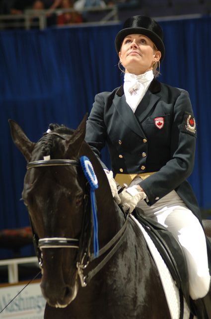 46-WIHS-AshleyHolzer-10-28-05-Dressage-DDPhoto.JPG