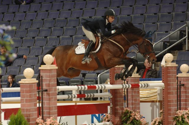 12-WIHS-HannahSelleck-CirkaZ-10-28-05-JrJumpers-DDPhoto.JPG