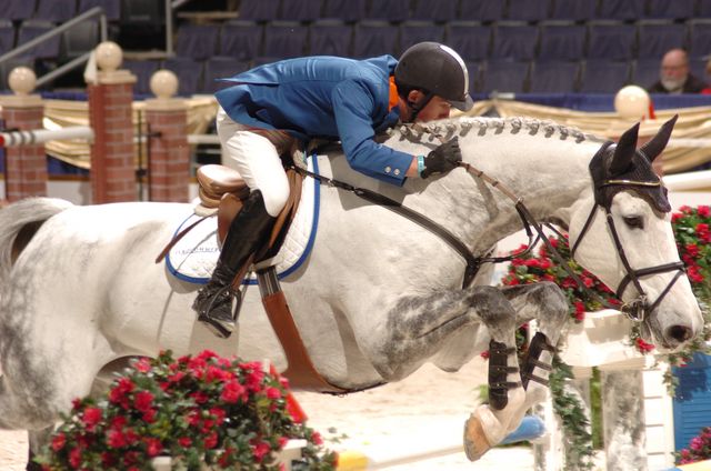 078-WIHS-GercoSchroder-EurocommerceAcapulco-10-28-05-CL211OpJpr-DDPhoto.JPG
