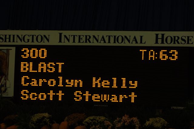 008-WIHS-CarolynKelly-Blast-JrJumper203-10-29-05-DDPhoto.JPG