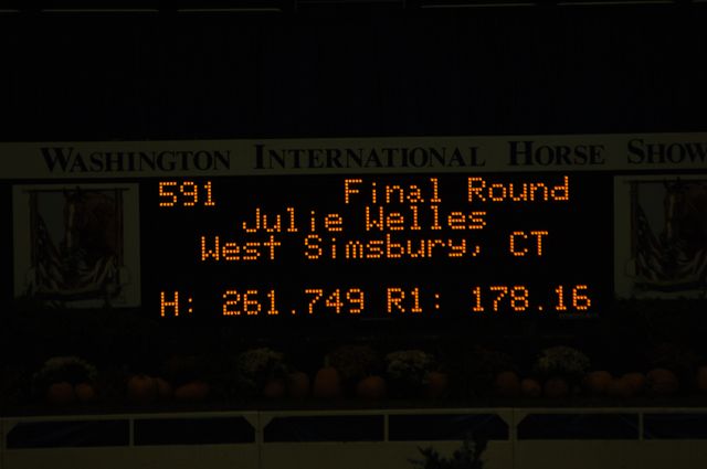 094-WIHS-JulieWelles-10-29-05-EqClassicFinal-183-DDPhoto.JPG